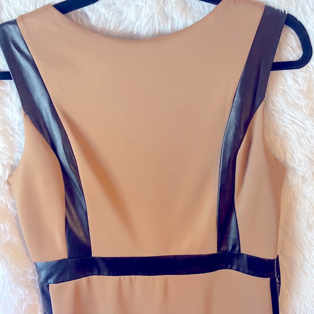 NEW YORK & COMPANY Sheath Dress - Picture 4 of 7